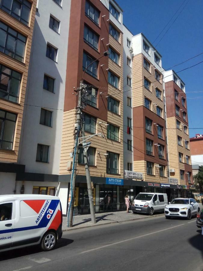 Like Home On Zaliznychna 3 Ivano-Frankivsk Exterior photo